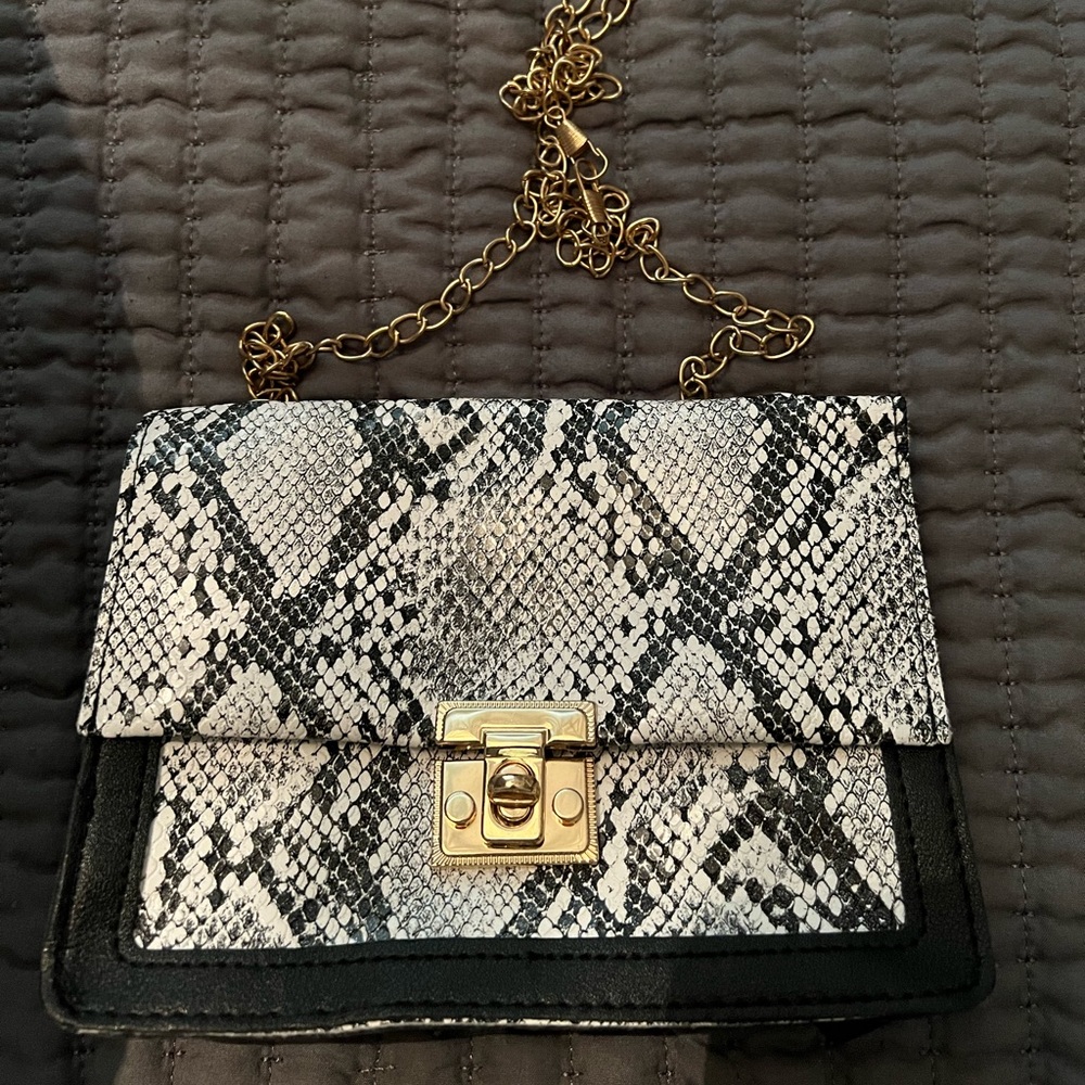 Snakeskin print crossbody purse